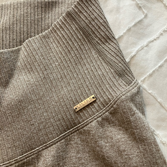 Lilia’s Active Set - Picture 4 of 8